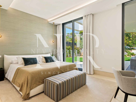 Villa with sea views in Marbella for sale 