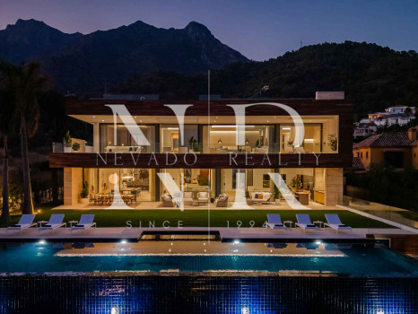 Villa with sea views in Marbella for sale 