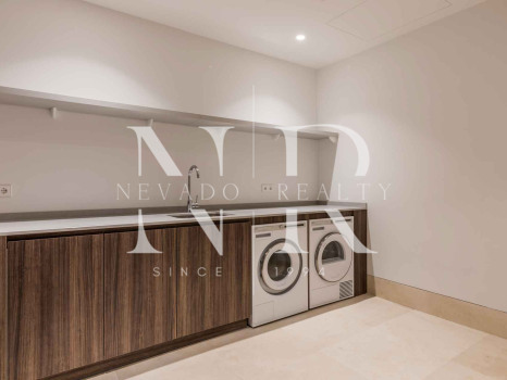 Villa with sea views in Marbella for sale 