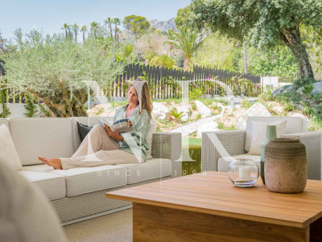 Villa with sea views in Marbella for sale 