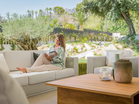 Villa with sea views in Marbella for sale