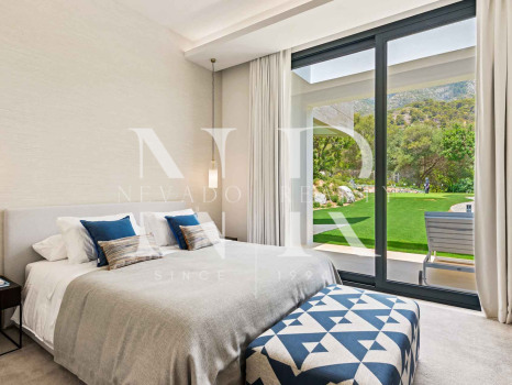 Villa with sea views in Marbella for sale 