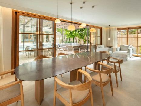 Villa next to the beach in urbanization Casablanca for sale