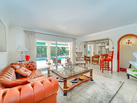 Villa on Marbella's Golden Mile for sale