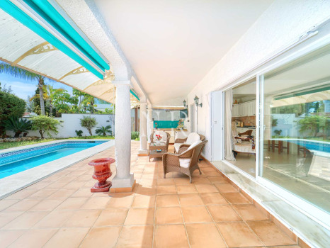 Villa on Marbella's Golden Mile for sale