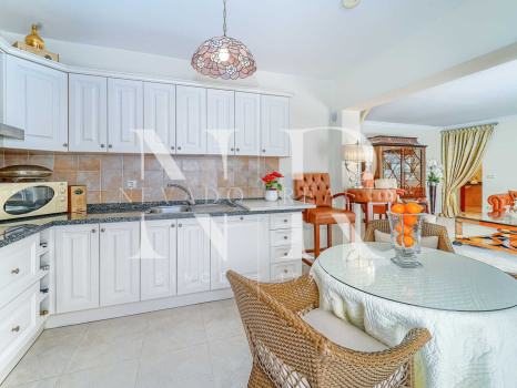 Villa on Marbella's Golden Mile for sale