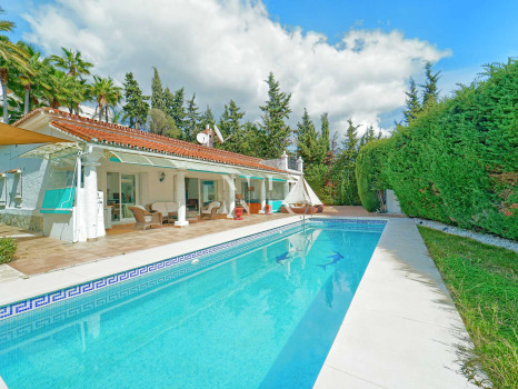 Villa on Marbella's Golden Mile for sale