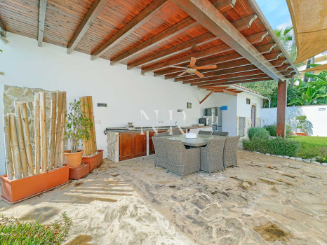 Villa on Marbella's Golden Mile for sale