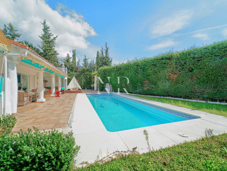Villa on Marbella's Golden Mile for sale