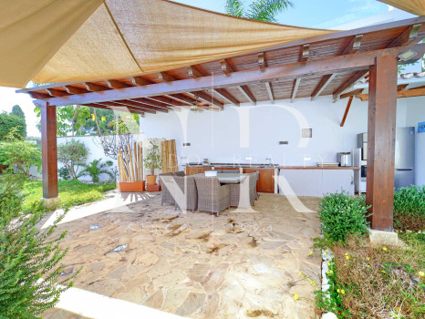 Villa on Marbella's Golden Mile for sale