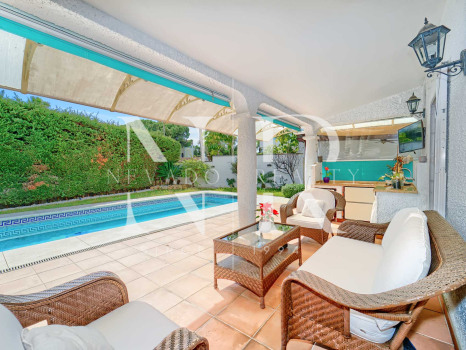 Villa on Marbella's Golden Mile for sale