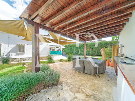 Villa on Marbella's Golden Mile for sale
