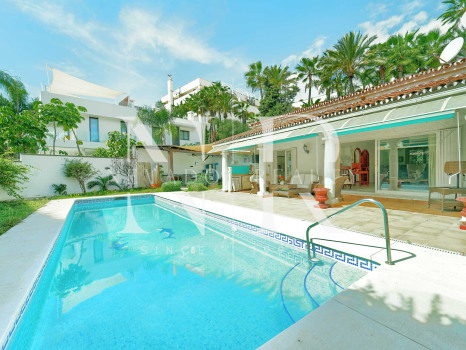 Villa on Marbella's Golden Mile for sale