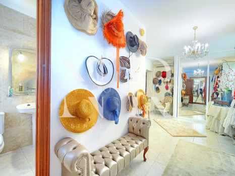 Villa on Marbella's Golden Mile for sale