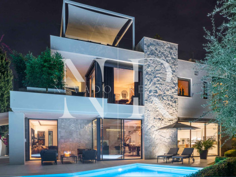 Villa dans l'urbanisation Casablanca, sur le Golden Mile à côté de la plage à vendre