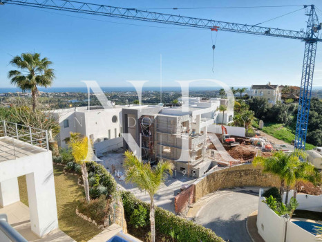 Villa à Benahavís à côté du terrain de golf à vendre