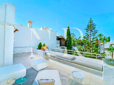 Ático en Alhambra del Mar en venta