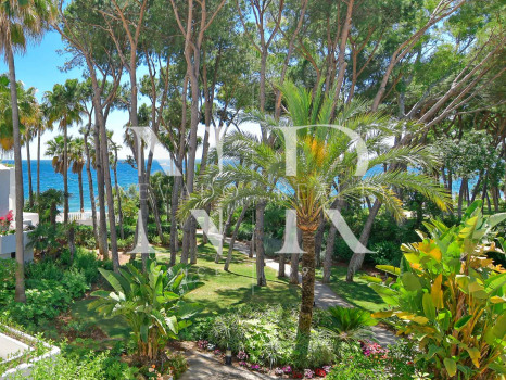 Ático en Alhambra del Mar en venta