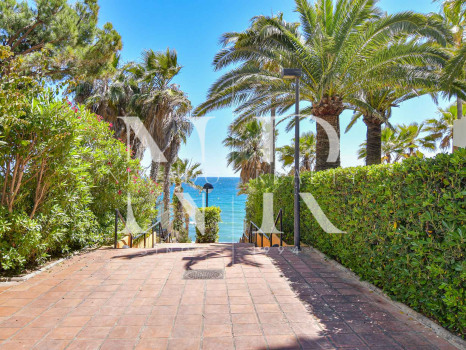 Ático en Alhambra del Mar en venta