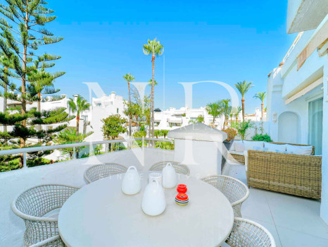 Ático en Alhambra del Mar en venta