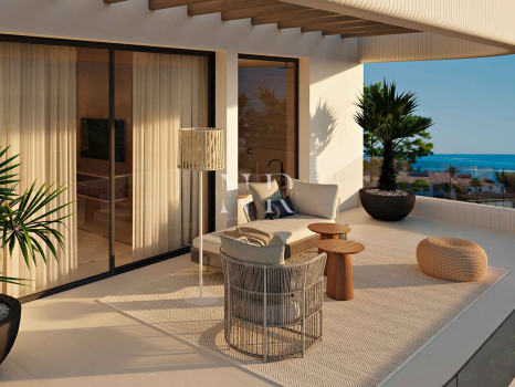 Apartamento en Las Chapas en primera línea de playa en venta