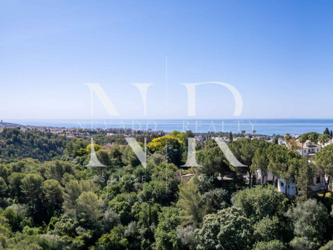 Newly built villa in Urbanisation Cascada de Camoján with panoramic sea views for sale