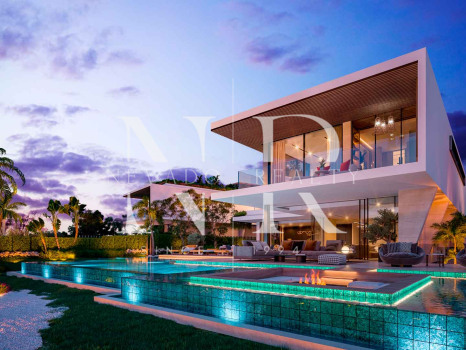 Newly built villa in Urbanisation Cascada de Camoján with panoramic sea views for sale