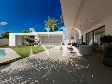 Villa nouvellement construite à Cascada de Camoján à vendre