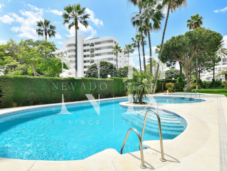 Apartamento en edificio Atrium, Marbella centro, a la venta