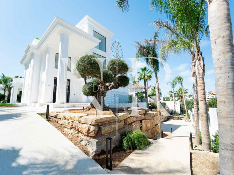 Brand new villa in Lomas del Marbella Club for sale