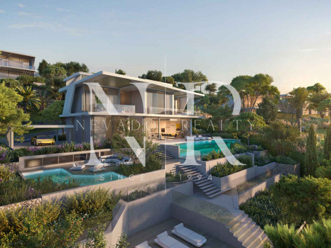 Villa entre Estepona et Benahavis à vendre