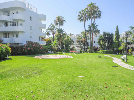 Flat in milla de oro for sale