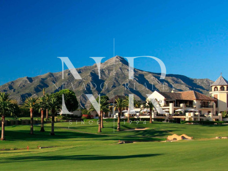 Villa en El Paraíso Alto de nueva construcción en venta