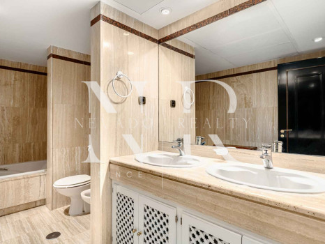 Apartamento en edificio Mare Nostrum con vistas al mar en venta