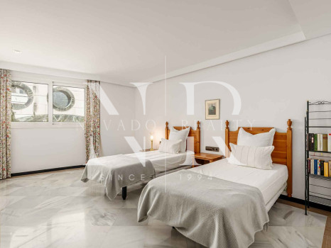 Apartamento en edificio Mare Nostrum con vistas al mar en venta