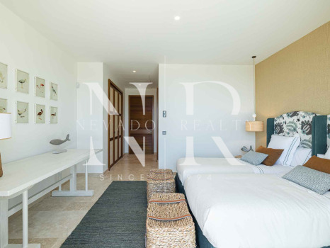Villa in Finca Cortesin with panoramic sea views in Casares for sale