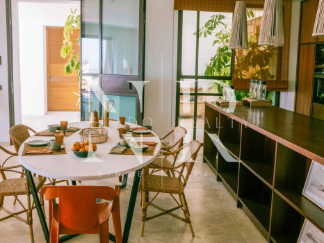 Villa in Finca Cortesin with panoramic sea views in Casares for sale