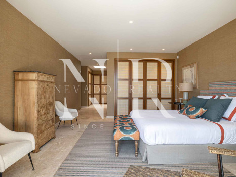Villa in Finca Cortesin with panoramic sea views in Casares for sale