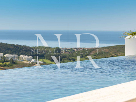 Villa in Finca Cortesin with panoramic sea views in Casares for sale