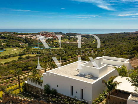 Villa in Finca Cortesin with panoramic sea views in Casares for sale