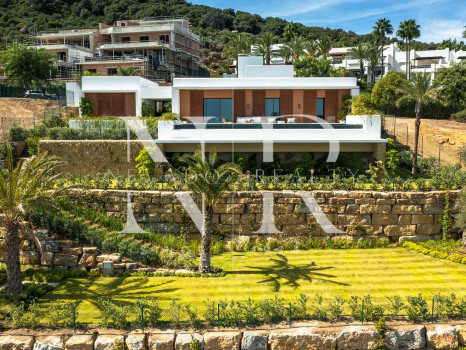 Villa in Finca Cortesin with panoramic sea views in Casares for sale