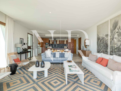Villa in Finca Cortesin with panoramic sea views in Casares for sale