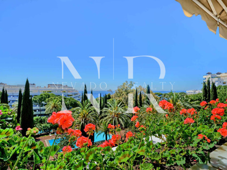 Appartement à Don Gonzalo avec vue sur la mer