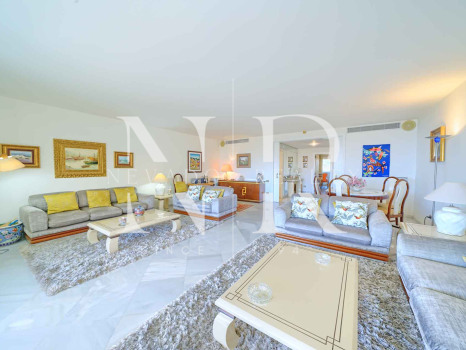 Appartement à Don Gonzalo avec vue sur la mer