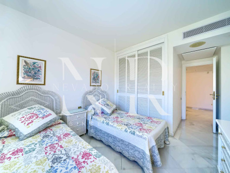 Appartement à Don Gonzalo avec vue sur la mer