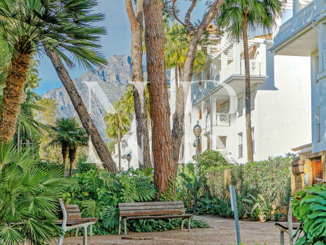 Apartamento en Las Cañas Beach, en primera línea de playa de la Milla de Oro en venta