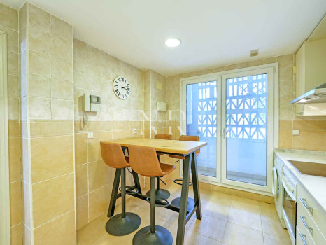 Flat in Las Cañas Beach, front line beach on the Golden Mile for sale