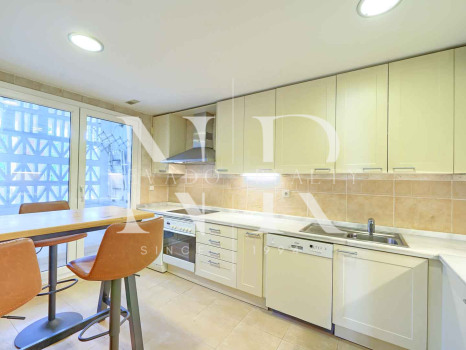 Apartamento en Las Cañas Beach, en primera línea de playa de la Milla de Oro en venta