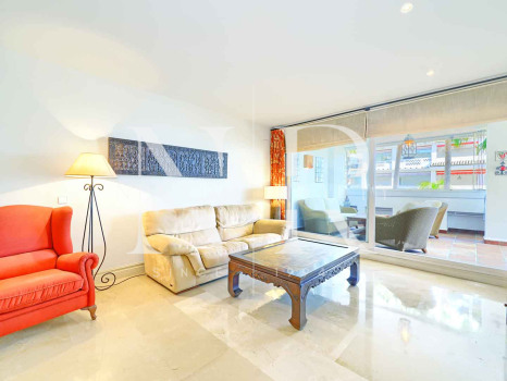 Apartamento en Las Cañas Beach, en primera línea de playa de la Milla de Oro en venta
