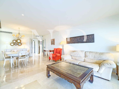Apartamento en Las Cañas Beach, en primera línea de playa de la Milla de Oro en venta